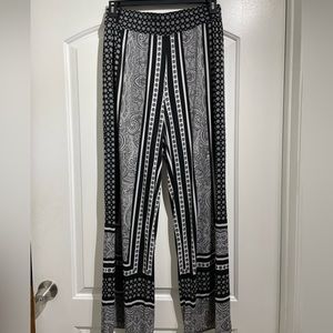 Women’s Pants size L brand INC